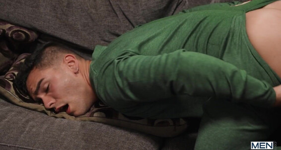Bareback, Blowjob, Cumshots, Muscles, Twinks, Anal Sex, Big Dick, Skinny, Facial, Kissing, Deep Throat, Smooth Banging The Jolly Humper gay SiteRip