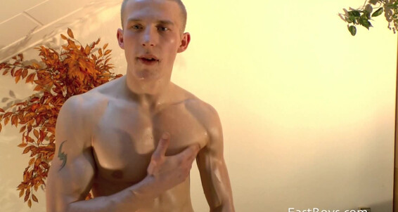 Exclusive Casting Flexing Brian Owen