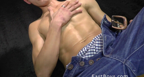 Exclusive Handjob Cumshot Carlos Flores