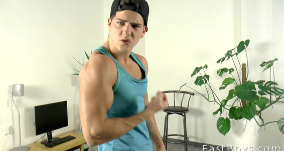 Flexing Muscle Worship Martin Gajda