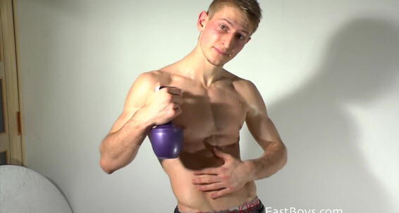 Muscle Flex Casting Jan Rocek