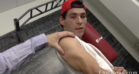 Muscle Flexing Massage Handjob Jakub Smolik
