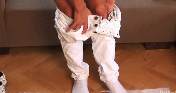 Belamionline Harris Hilton Single