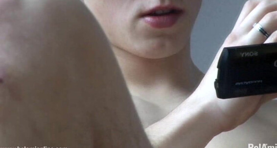 Belamionline Johnny Single