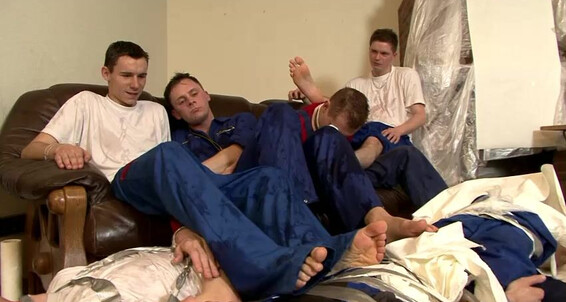 "Andy, Fabio, Justin, Mario, Robin, Tommy" Food Fetish, Bareback, Masturbation, Oral, Group, Big Dick, Rimming, Twinks, Cumshots, Fingering, Orgy, Blowjob Food Fight Sk8erboy