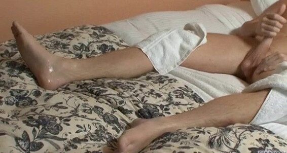 "Dustin, Tyler Andrews, Brandon Lewis, Joel Diaz, Phat Daddy" Cumshot, Solo, Muscle, Big Dick, Masturbation, Twinks Beef Jerky Vol.3 Pop One Productions