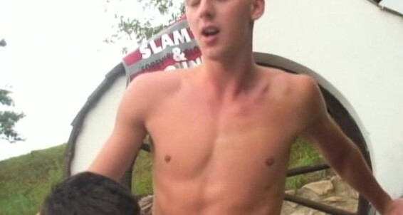 "Alan Hill, Alex Stevens, Chad Ward, Gordon Blue, Joe Blunt, John Hill, Mathew Browlly, Nick Daniels, Patrick Ewen, Ray Weil, Rick Nielsen" Cumshots, Threesome, Rimming, Bareback, Oral, Footfetish, Outdoors, Twinks, Kissing, Fingering Bareback Skater Tras