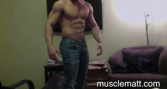 Musclematt Jason Breaks The Ice A Remote Live Cam With The Boss