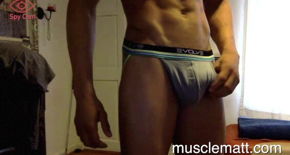 Musclematt Spy Cam California Chris Easts His Own