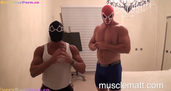 Musclematt Sunburned And Milked Boss Brad