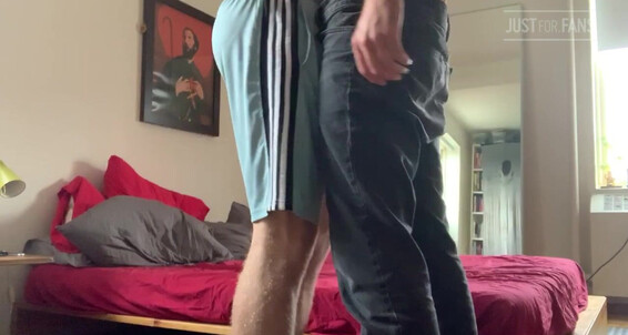 Logan Stevens Met This Sexy Scruffy Dancer On Grindr In Nyc His Bed Sounded Like A Freight Train Felt Like I Should High Five The Lady In The Elevator On The Way Out