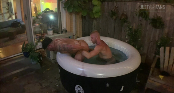 Logan Stevens Nickolesalexander Came Over For Some Hot Tub Time That Shifted Gears Real Fast