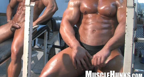 "Gay Boy" Posing, Jerkoff, Solo, Wrestling, Bodybuilder Boris Makov & Scott Kirby Gay SiteRip