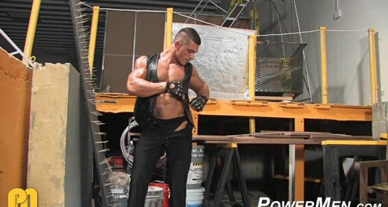 "Gay Boy" Bodybuilder, solo, posing, jerkoff Joey Van Damme - A Good Cigar Gay SiteRip