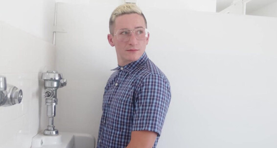 "Cade Cooper, Felix Fox, Grant Ducati, Ian Holmes, Johnny Ford, Shae Reynolds" Young Men, Twinks, Big Dick, Anal, Blowjob, Compilation, Rimming, Oral, Bareback, Cumshots, Masturbation Bully Him 2 Bareback Network