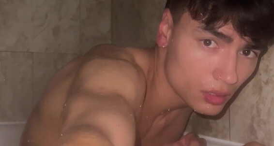 Asian Gays 0Hndwsss55Dttvnfcah8O Source