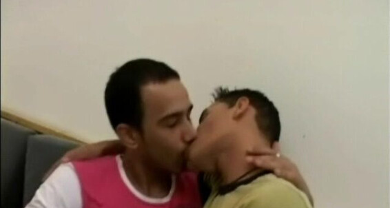 "Alex Sander, Andrei Costa, Antony Caputo, Caio Barcelos, Gabriel Lear, Junior Silveira, Kaike Montani, Luiggy (br), Manu (Yuri), Roger Moura" Fingering, Interracial, Teens, Cum shots, Fetish, Latin, Blowjob, Anal Freaky Chicken Belo Amigo Video