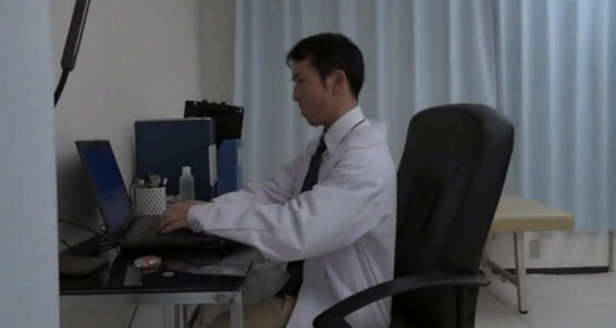 Asian hottie gets her ass and mouth pleasured by a kinky boy in a gymnasium clinic