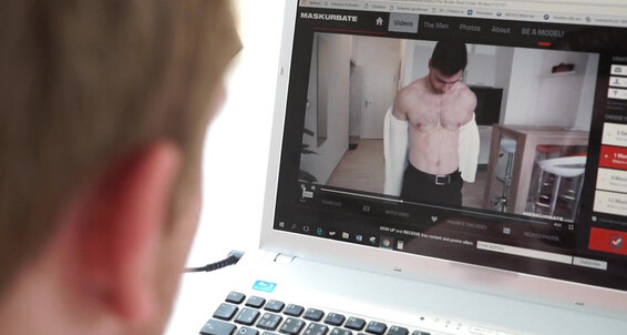 Bareback Sam Barebacks Marty aka Petr Jarena for a Hot Cumshot
