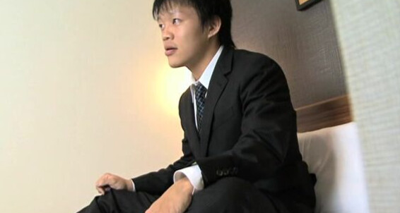 Watch how this Asian boy gives a mind-blowing handjob & blowjob in front of the camera