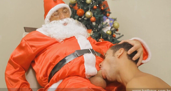 Facial, Cumshots, Blowjob, Tattoos, Muscle, Bareback, Brazilian, Anal Sex, Big Dick Pedido de Natal Gay SiteRip