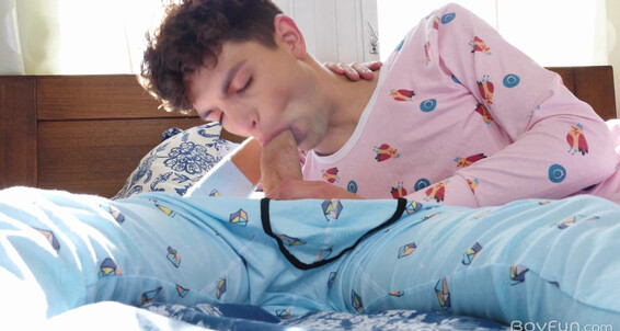 Facial, DeepThroat, Cut, Big Dick, Twinks, Bareback, Oral, Kissing, Cumshots, Smooth, Blowjob Pajama Party Gay SiteRip