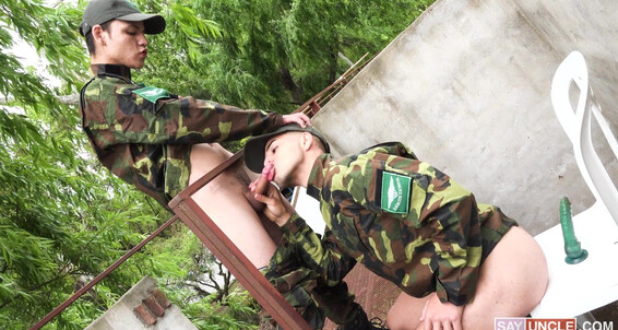Blowjob, Anal Sex, Cumshots, Bareback Sit On It, Soldier Gay SiteRip