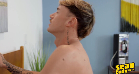 Sex, Blowjob, Handjob, Cum Shot, Doggystyle, Kissing, Bareback, Nipple Play, Anal SC-2920 Grayson & Phoenix Bareback Gay SiteRip