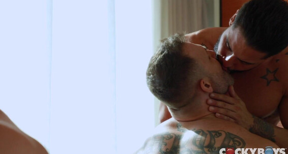 Kissing, Bareback, Muscles, Beefy, Masturbation, Blowjob, Cumshots, Rimming, Anal Sex, Uncut, Tattoos Austin Wolf & Brock Banks Gay SiteRip