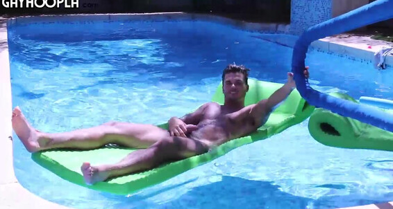 Gayhoopla Gh Clark Bates Jerks Off And Wants To Be Uncut