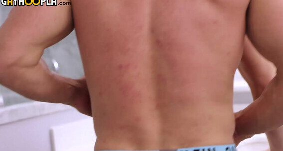 Gayhoopla Gh First Time Bottom Lucas Garza Gets Fucked By Derek Jones
