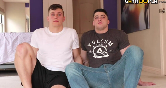 Gayhoopla Gh Hot Flip Flop Fuck With Collin Simpson And Adrian Monroe