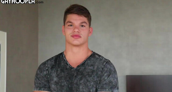 Gayhoopla Gh Muscle Bound Paul Tiller Jerks His Cock And Cums