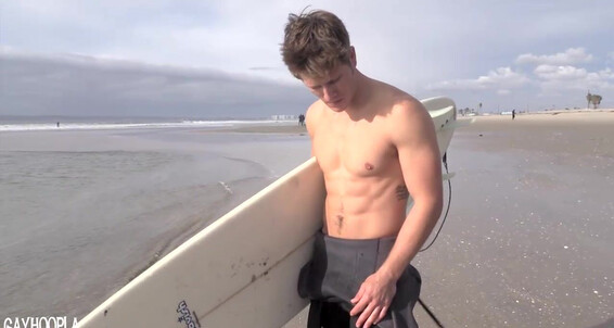 Gayhoopla Gh New Blonde Beach Boy Brandon Parker