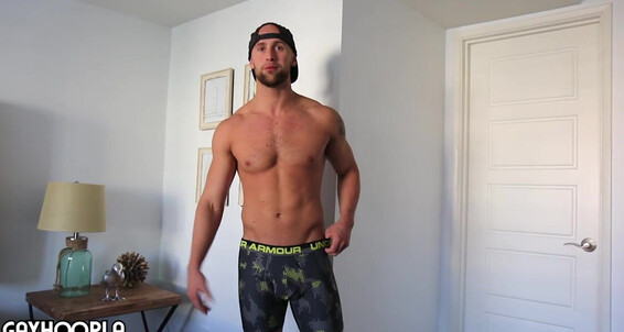 Gayhoopla Gh New Gym Jock Chris Curl Jerks Off