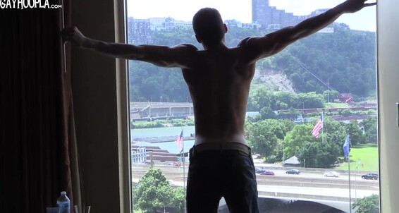 Gayhoopla Gh New Handsome Stud Dakota Brown
