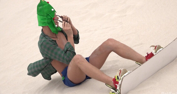 Freshmen Issue A Very Sandy Christmas Documentary